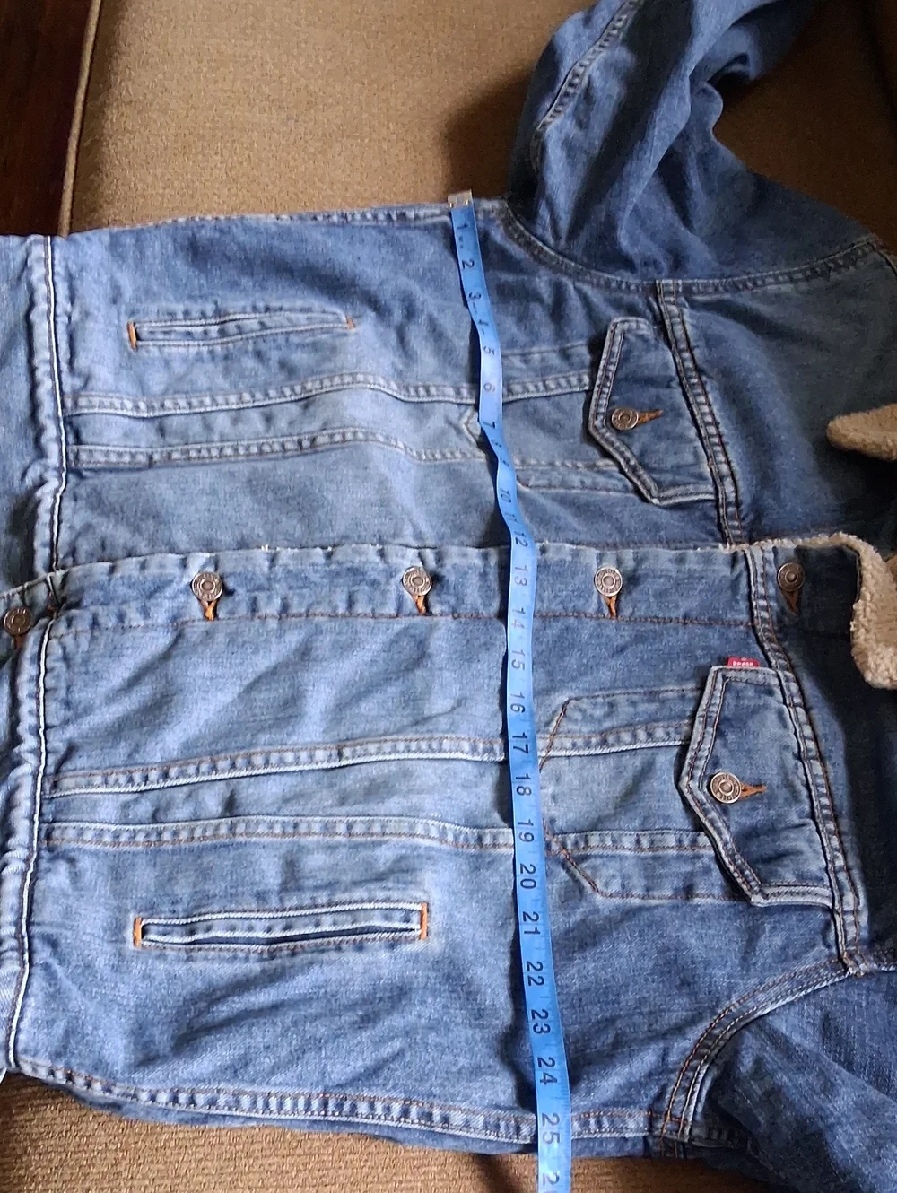 Levi's Cream Sherpa-Lined Jacket with Denim Accent - Picture 4 of 8
